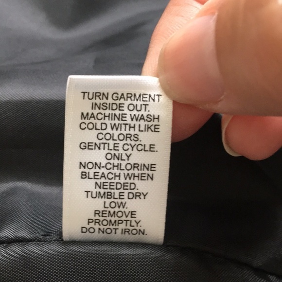 EST. 1946 Fuzzy Vest Black S - Picture 8 of 8